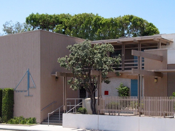 Long Beach Public Library - Bay Shore Neighborhood Library in Long ...