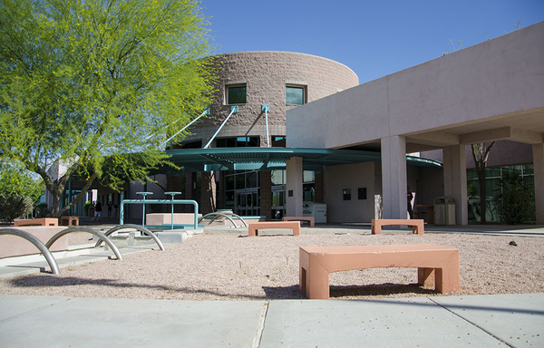 Southeast Regional Library (Maricopa County Library District) in ...