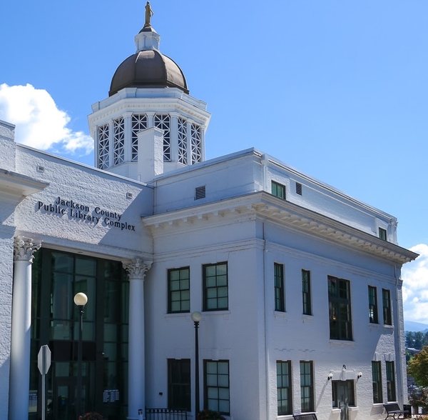 Fontana Regional Library Jackson County Public Library in Sylva, NC